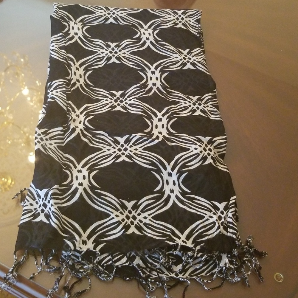 Printed scarf